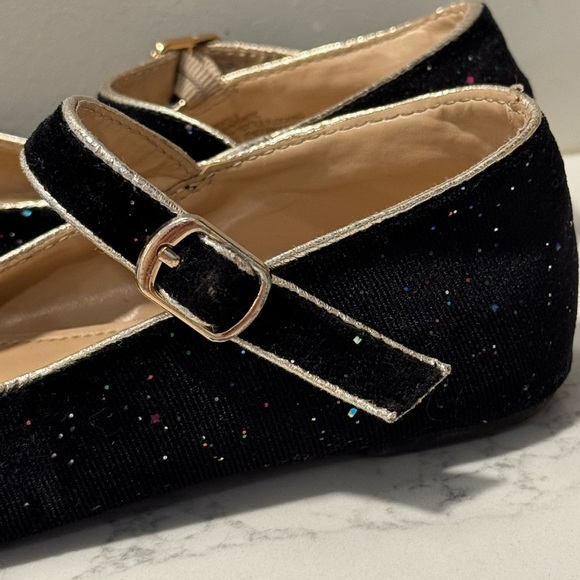 5/$25 Crewcuts - girls velvet strap flats - Picture 4 of 13